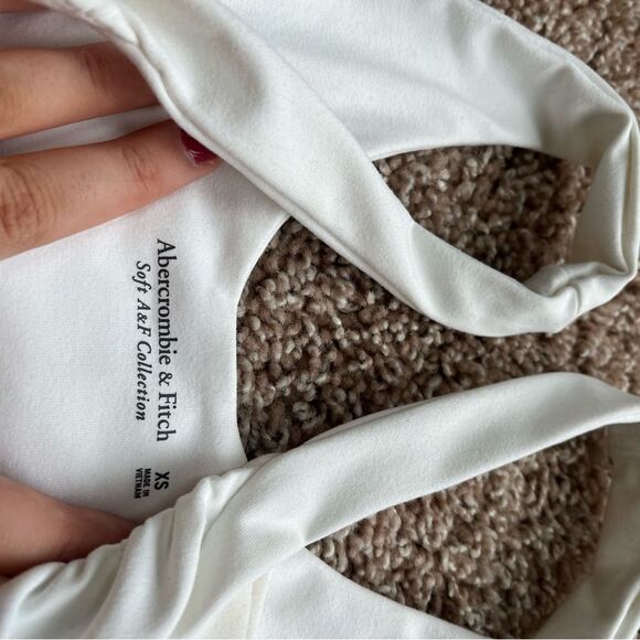 Abercrombie & Fitch Ruched Tank Bodysuit - Picture 6 of 13